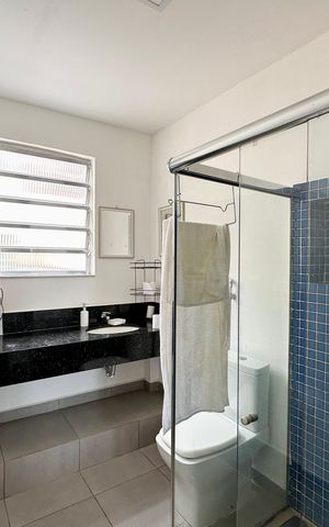 Apartamento à venda com 450m², 6 quartos e sem vaga Apartamento à venda com 450m², 6 quartos e sem vagaBanheiro Suíte 2
