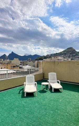 Apartamento à venda com 450m², 6 quartos e sem vaga Apartamento à venda com 450m², 6 quartos e sem vagaVaranda