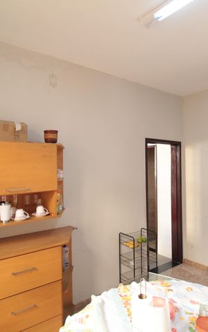 Casa à venda com 249m², 3 quartos e 4 vagasCopa