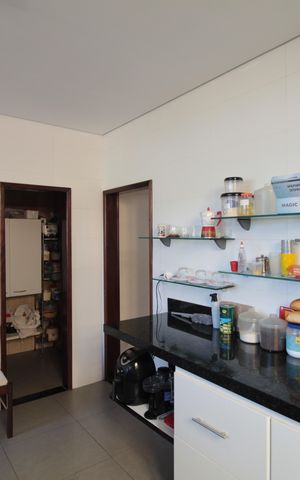 Casa à venda com 249m², 3 quartos e 4 vagasCozinha