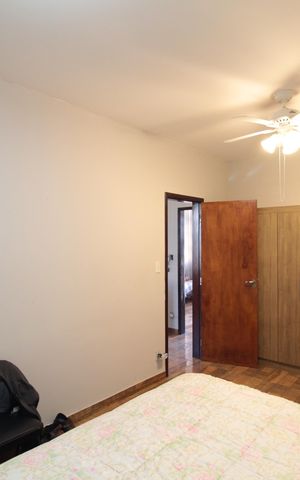 Casa à venda com 249m², 3 quartos e 4 vagasSuite 1