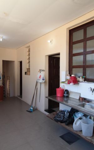 Casa à venda com 249m², 3 quartos e 4 vagasLavanderia