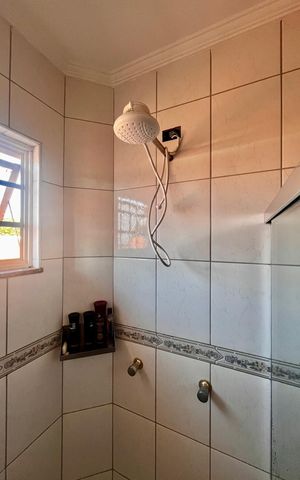 Casa para alugar com 196m², 3 quartos e 1 vaga Casa para alugar com 196m², 3 quartos e 1 vagaBanheiro da Suíte
