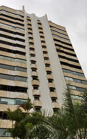 Apartamento à venda com 150m², 3 quartos e 3 vagas Apartamento à venda com 150m², 3 quartos e 3 vagasFachada