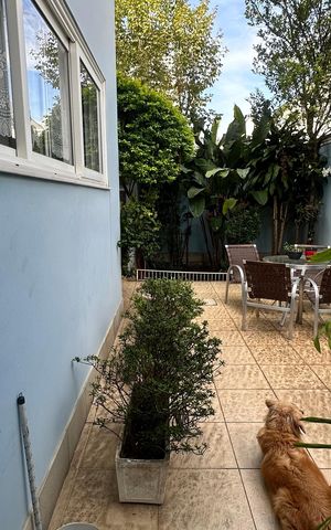 Casa à venda com 508m², 4 quartos e 5 vagas Casa à venda com 508m², 4 quartos e 5 vagasQuintal