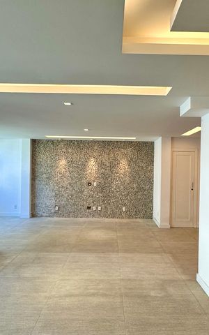 Apartamento à venda com 206m², 4 quartos e 1 vaga Apartamento à venda com 206m², 4 quartos e 1 vagaSala
