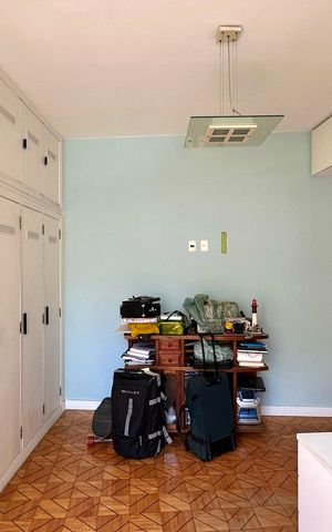 Apartamento à venda com 206m², 4 quartos e 1 vaga Apartamento à venda com 206m², 4 quartos e 1 vagaQuarto 3
