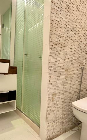Apartamento à venda com 206m², 4 quartos e 1 vaga Apartamento à venda com 206m², 4 quartos e 1 vagaBanheiro 2
