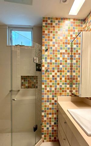 Apartamento à venda com 206m², 4 quartos e 1 vaga Apartamento à venda com 206m², 4 quartos e 1 vagaBanheiro