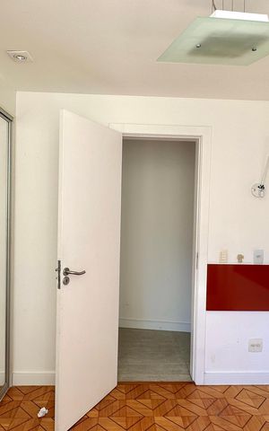 Apartamento à venda com 206m², 4 quartos e 1 vaga Apartamento à venda com 206m², 4 quartos e 1 vagaQuarto 1