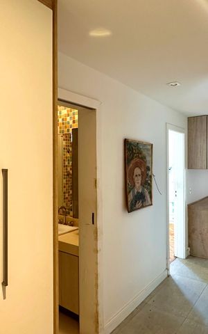 Apartamento à venda com 206m², 4 quartos e 1 vaga Apartamento à venda com 206m², 4 quartos e 1 vagaCorredor