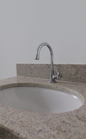 Apartamento para alugar com 65m², 2 quartos e 2 vagasBanheiro da Suíte 1