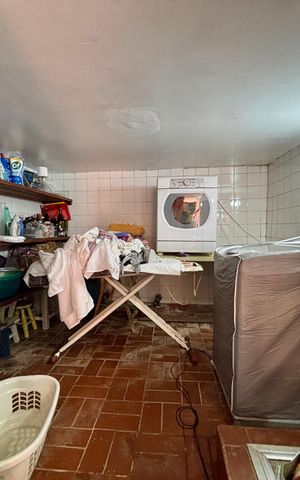 Casa à venda com 246m², 4 quartos e 3 vagasQuarto de Serviço