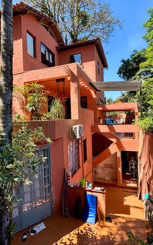 Casa à venda com 246m², 4 quartos e 3 vagasÁrea Externa
