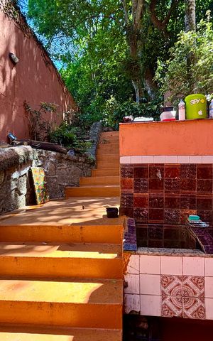 Casa à venda com 246m², 4 quartos e 3 vagasEscada