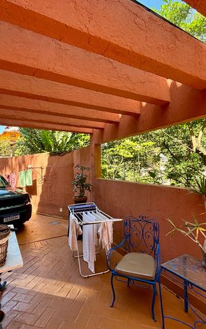 Casa à venda com 246m², 4 quartos e 3 vagasÁrea de Serviço