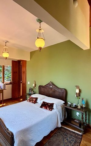 Casa à venda com 246m², 4 quartos e 3 vagasSuíte