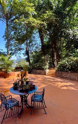 Casa à venda com 246m², 4 quartos e 3 vagasÁrea Externa