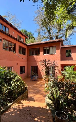 Casa à venda com 246m², 4 quartos e 3 vagasÁrea Externa