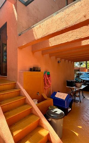 Casa à venda com 246m², 4 quartos e 3 vagasEntrada