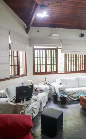 Casa à venda com 439m², 5 quartos e 3 vagasSala de TV