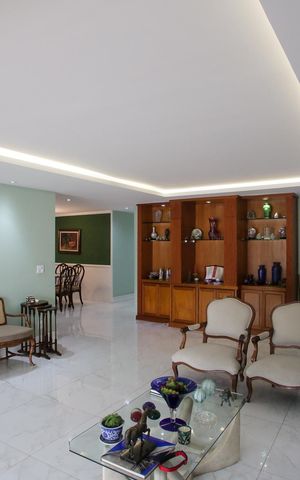 Casa à venda com 439m², 5 quartos e 3 vagasSala de Estar