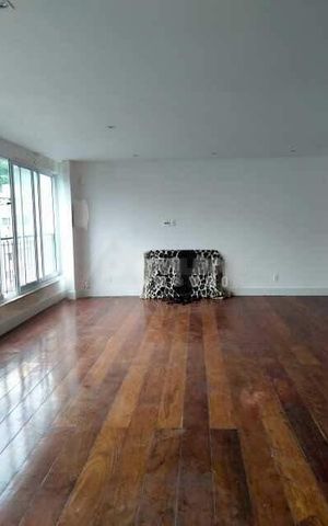 Apartamento à venda com 320m², 5 quartos e 1 vaga
