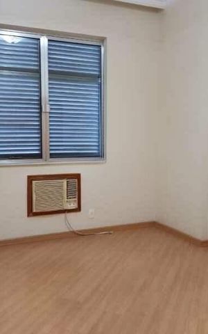 Apartamento à venda com 120m², 3 quartos e 1 vaga