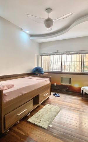 Apartamento à venda com 230m², 4 quartos e 2 vagas Apartamento à venda com 230m², 4 quartos e 2 vagasQuarto 1