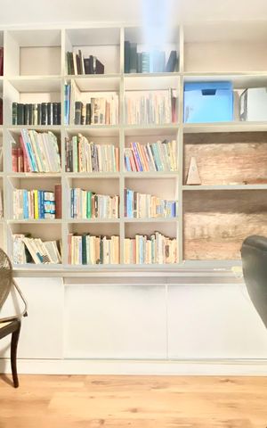Apartamento à venda com 230m², 4 quartos e 2 vagas Apartamento à venda com 230m², 4 quartos e 2 vagasEscritório