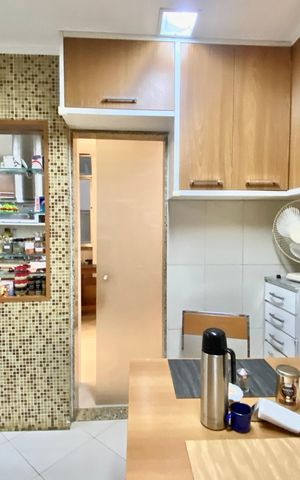 Apartamento à venda com 230m², 4 quartos e 2 vagas Apartamento à venda com 230m², 4 quartos e 2 vagasCozinha