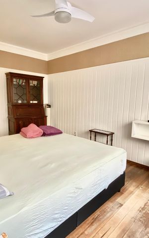 Apartamento à venda com 230m², 4 quartos e 2 vagas Apartamento à venda com 230m², 4 quartos e 2 vagasSuíte 3