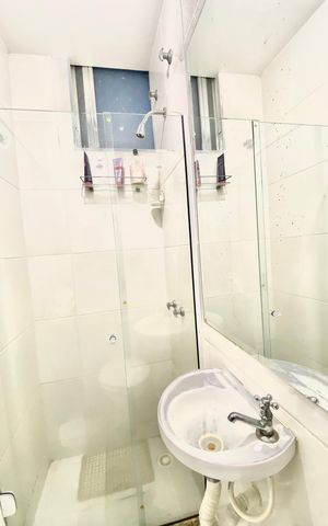 Apartamento à venda com 230m², 4 quartos e 2 vagas Apartamento à venda com 230m², 4 quartos e 2 vagasBanheiro de serviço