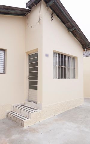 Casa para alugar com 180m², 2 quartos e 4 vagasÁrea Externa