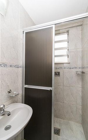 Apartamento à venda com 88m², 2 quartos e 1 vaga Apartamento à venda com 88m², 2 quartos e 1 vagaBanheiro de serviço