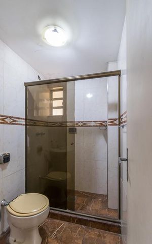 Apartamento à venda com 88m², 2 quartos e 1 vaga Apartamento à venda com 88m², 2 quartos e 1 vagaBanheiro