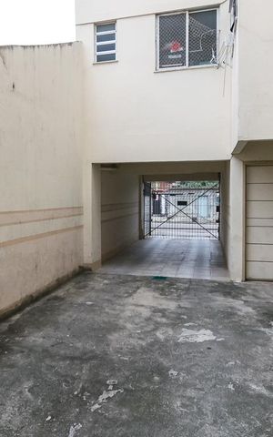Apartamento à venda com 88m², 2 quartos e 1 vaga Apartamento à venda com 88m², 2 quartos e 1 vagaÁrea comum - Portão da garagem