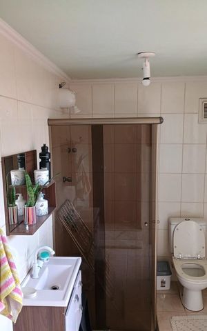 Casa à venda com 193m², 4 quartos e sem vagaBanheiro