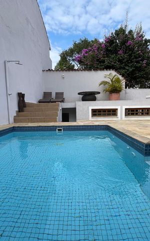 Casa à venda com 449m², 3 quartos e 4 vagasPiscina
