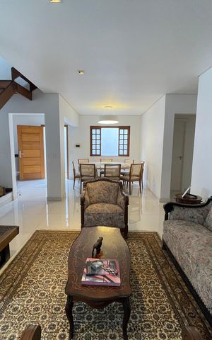 Casa à venda com 449m², 3 quartos e 4 vagasSala