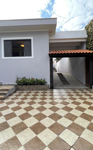 Casa à venda com 449m², 3 quartos e 4 vagasGaragem