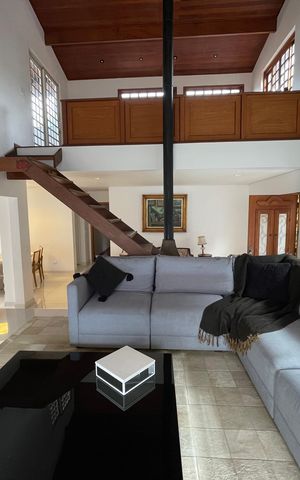 Casa à venda com 449m², 3 quartos e 4 vagasSala