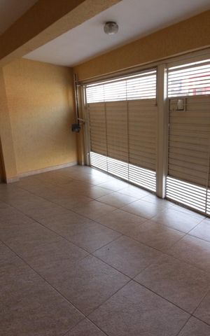 Casa à venda com 172m², 3 quartos e 1 vagaGaragem