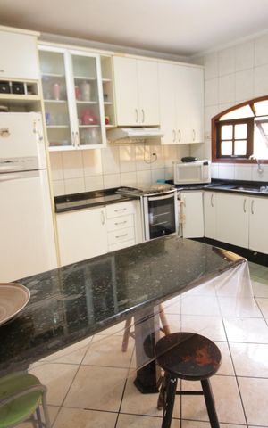 Casa à venda com 172m², 3 quartos e 1 vagaCozinha