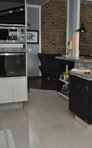 Casa à venda com 206m², 4 quartos e 4 vagasCozinha