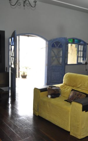 Casa à venda com 206m², 4 quartos e 4 vagasSala