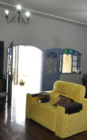 Casa à venda com 206m², 4 quartos e 4 vagasSala