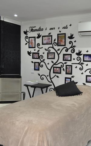 Casa à venda com 206m², 4 quartos e 4 vagasSuíte 2