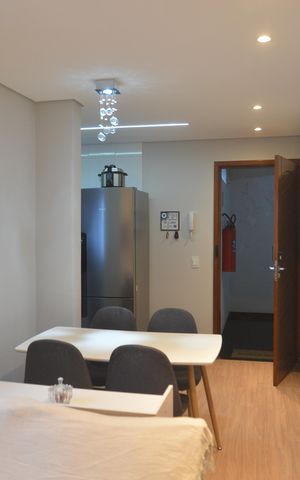Apartamento à venda com 58m², 2 quartos e 1 vagaSala