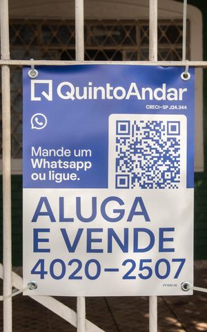 Casa à venda com 140m², 3 quartos e 2 vagasPlaquinha